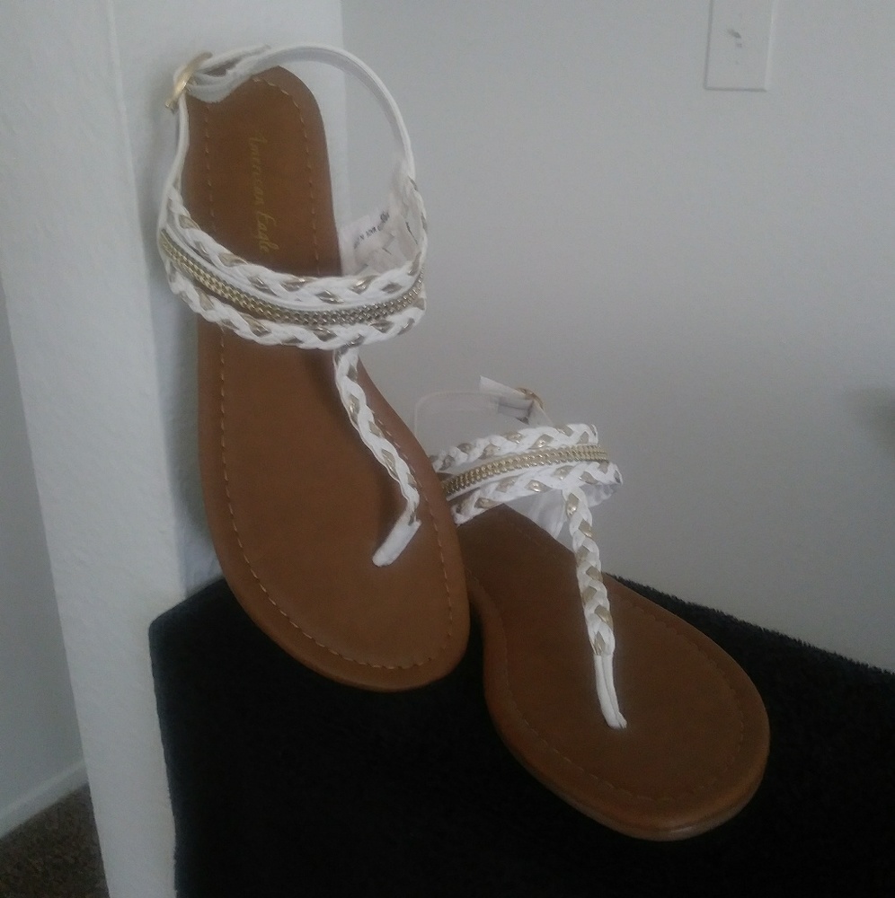 🎇🎈 Adorable Summer Sandals